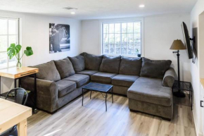 Spacious 5-Bedroom Retreat for 12 in Serene Neighborhood Near Louisville's Best Attractions